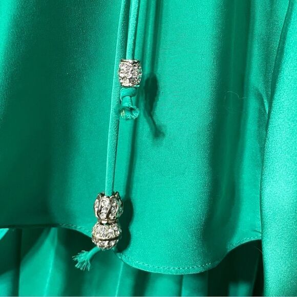 T-Bags Emerald Green Silky Ruffled Mini Dress Size Medium - Picture 4 of 7